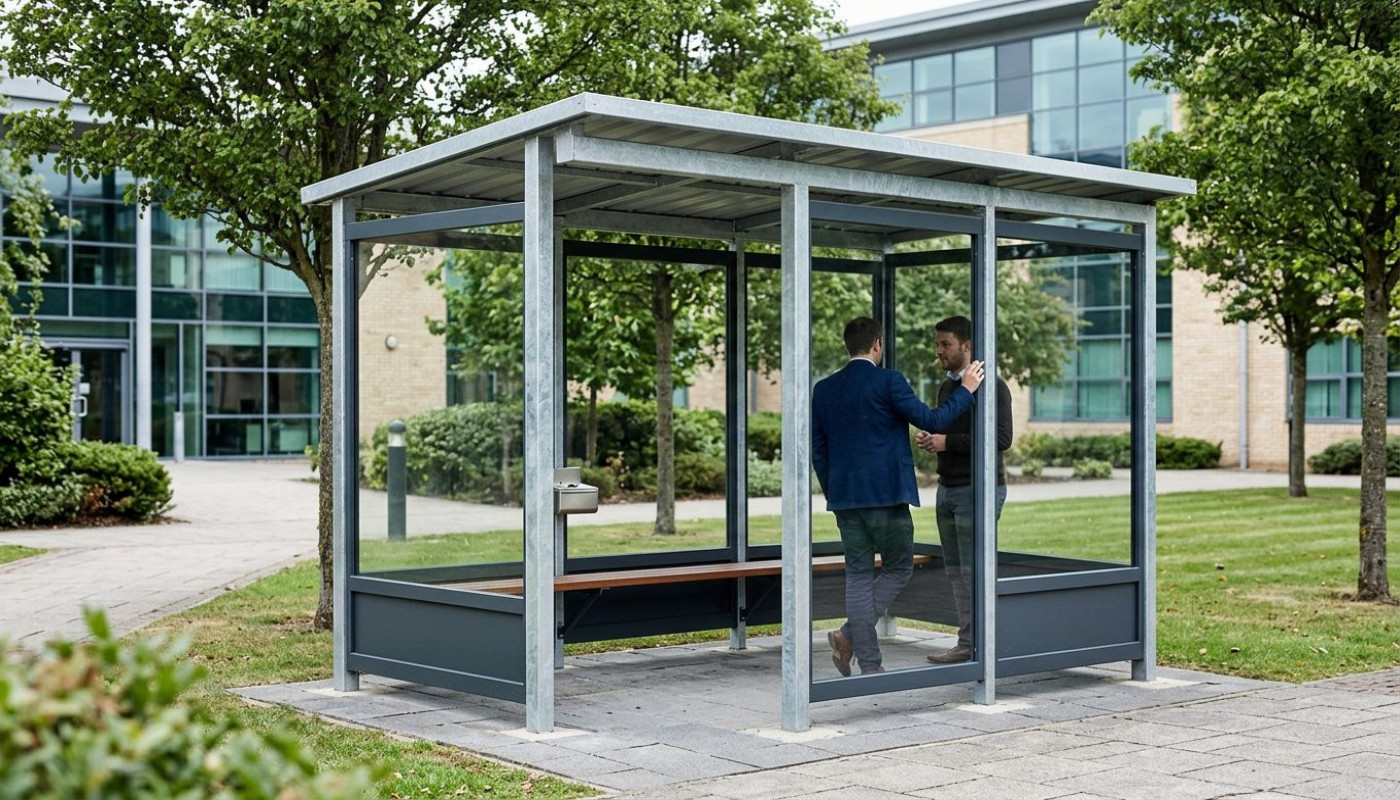 Comment choisir le meilleur abri fumeur métallique pour votre espace extérieur ?